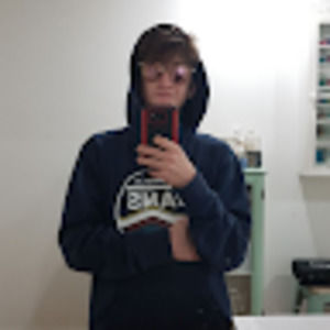 Meet your Posher, Levi